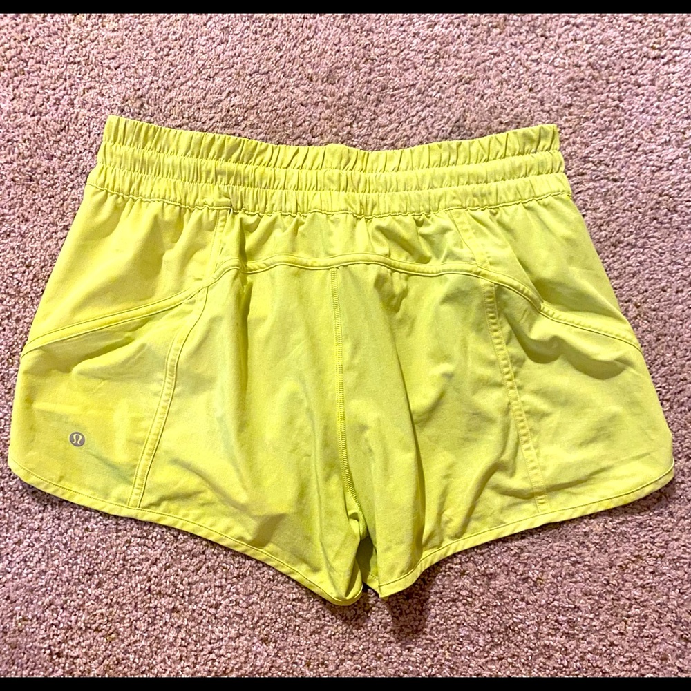 Lululemon Tracker short 4”